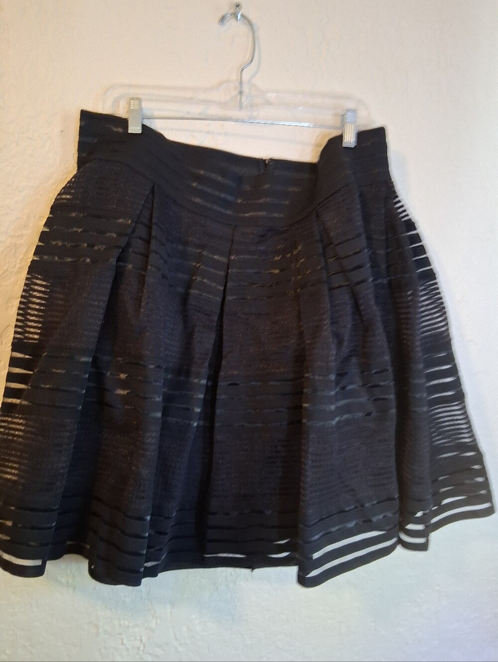 Women's Torrid Black Striped Structures Semi Sheer Circle Skirt SZ 2